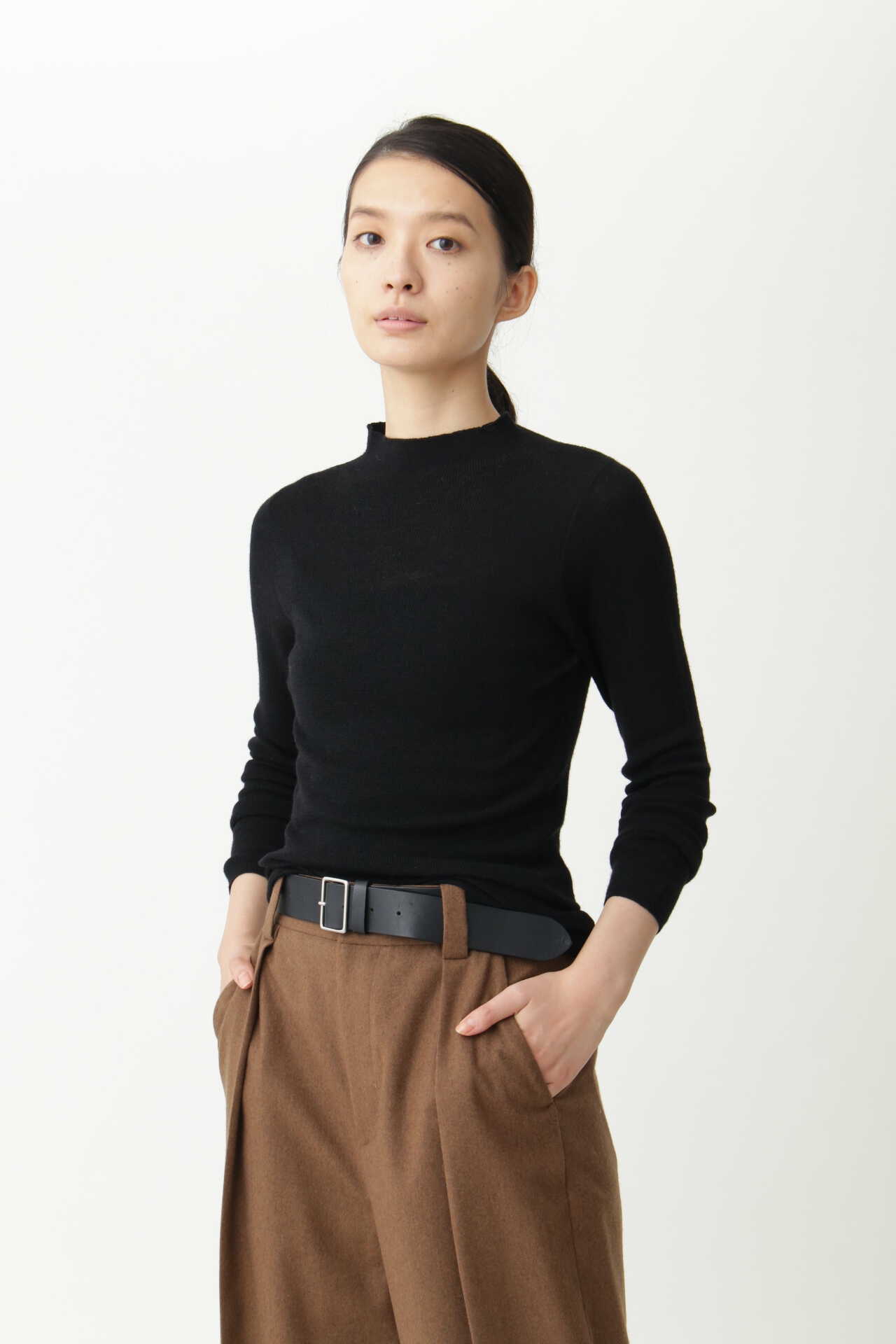 1×1 RIB CREW NECK6