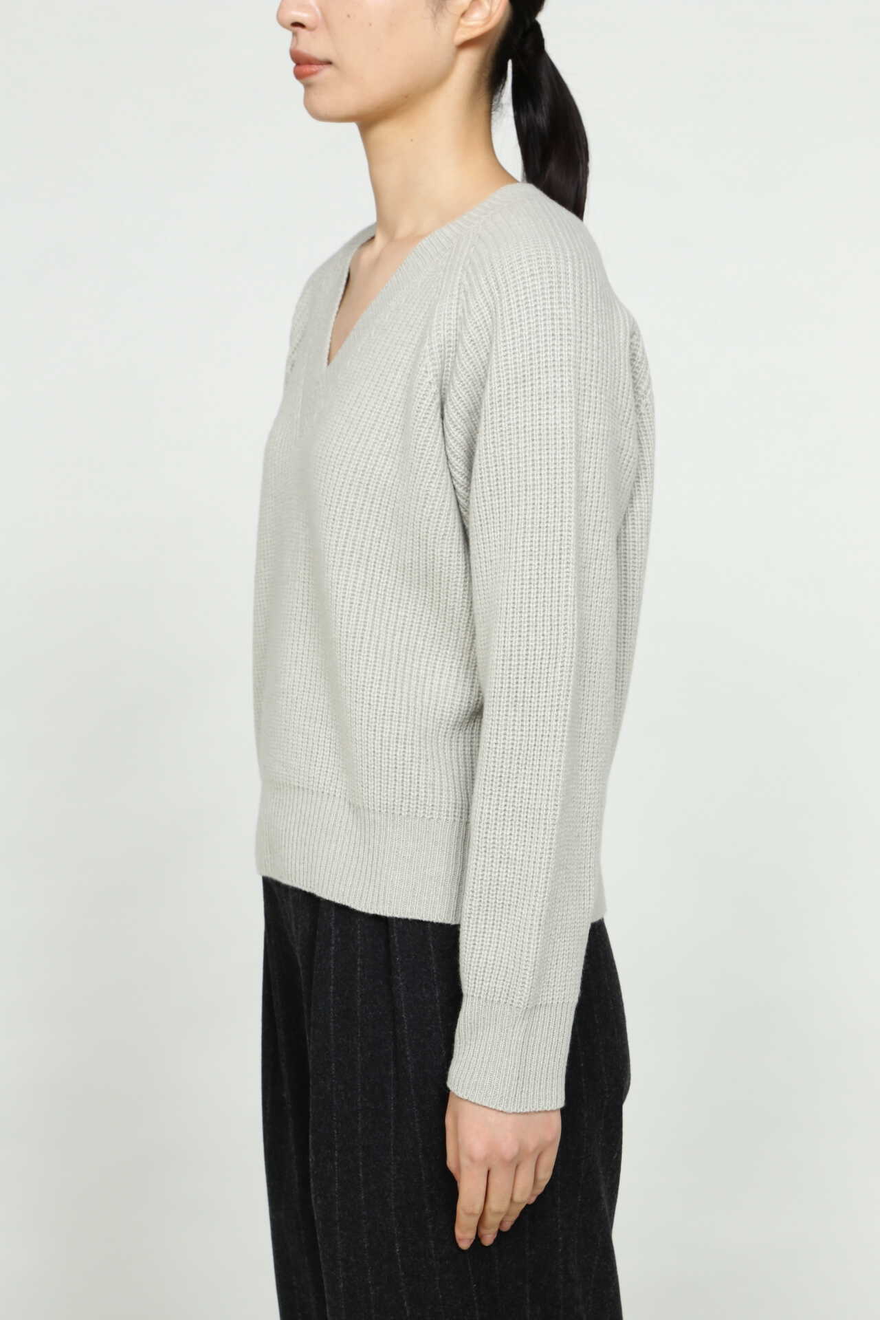 WOOL CASHMERE SILK V NECK JUMP8