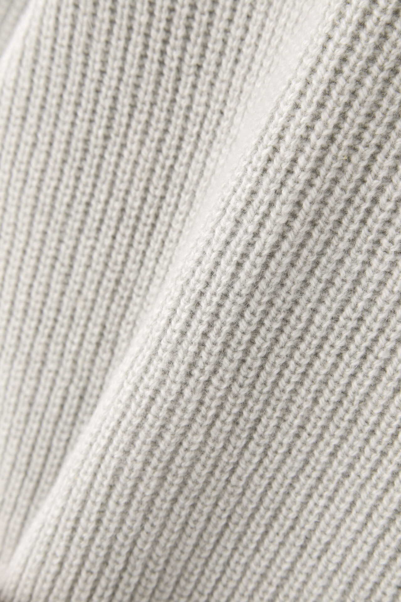 WOOL CASHMERE SILK V NECK JUMP9
