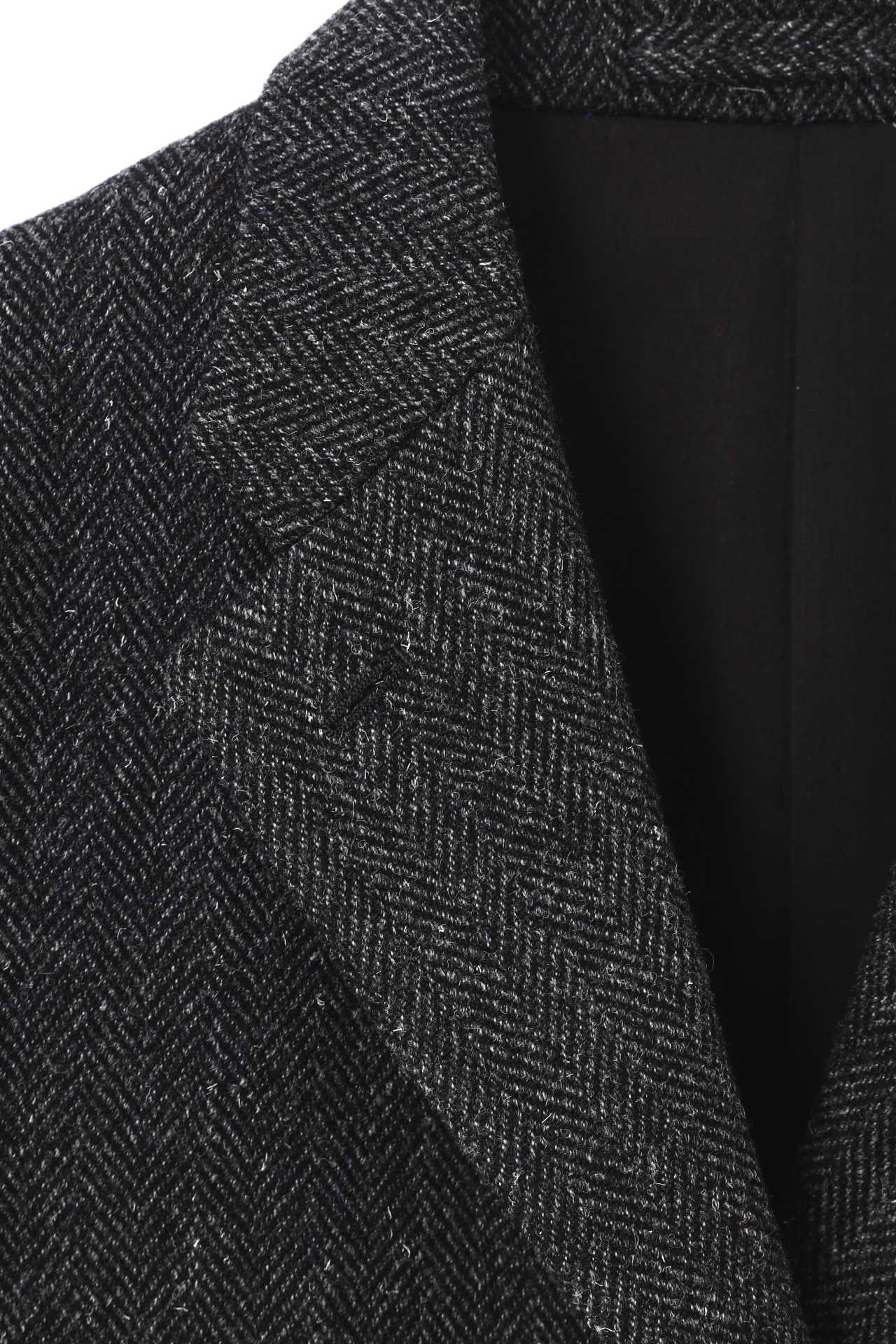 LOFTED HERRINGBONE WOOL