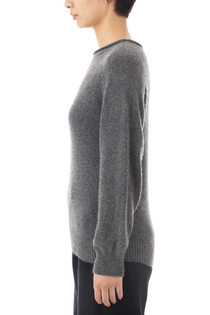 LONG SLEEVE CAST OFF ROLL NECK