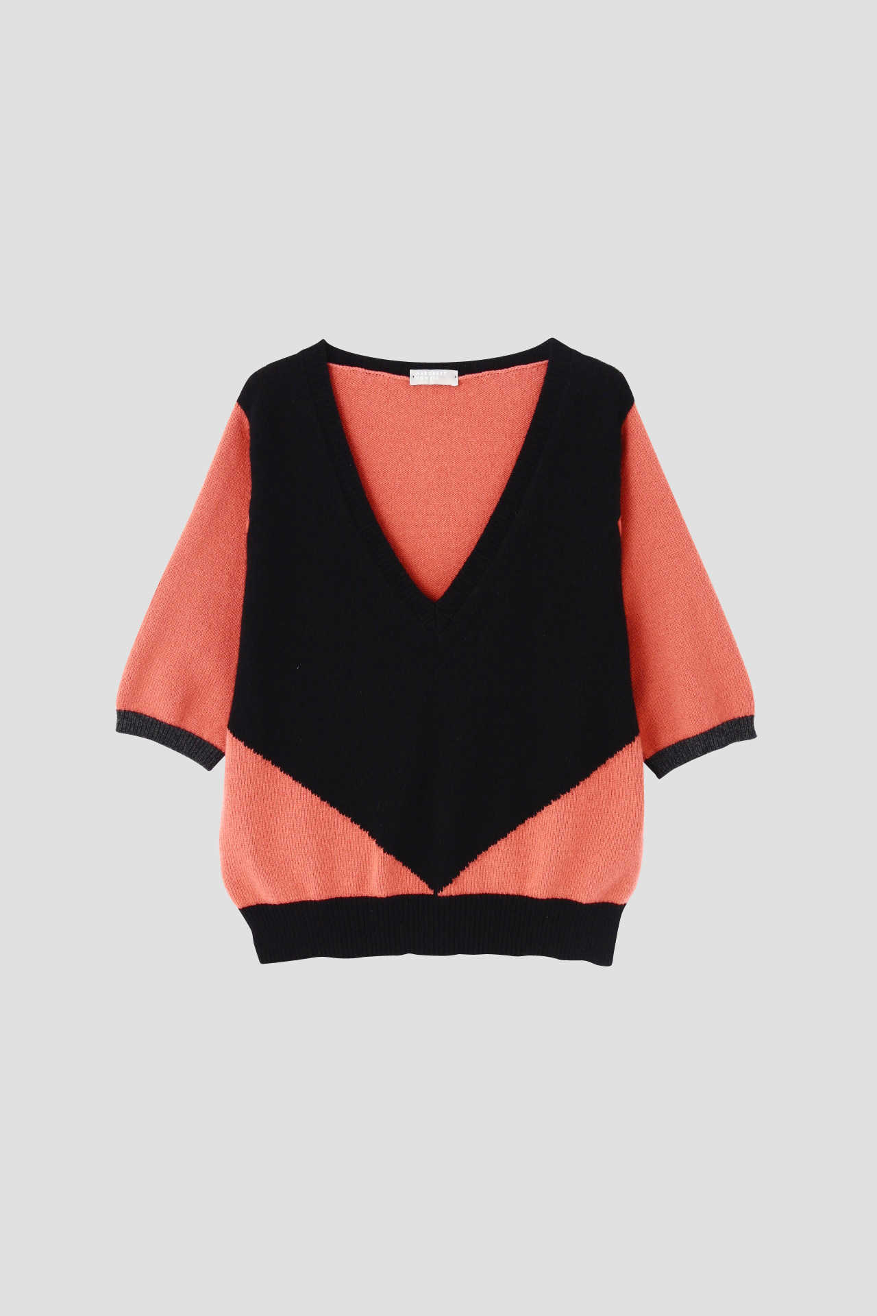 COLOUR BLOCK JUMPER