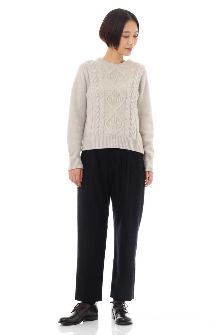 CABLE KNIT