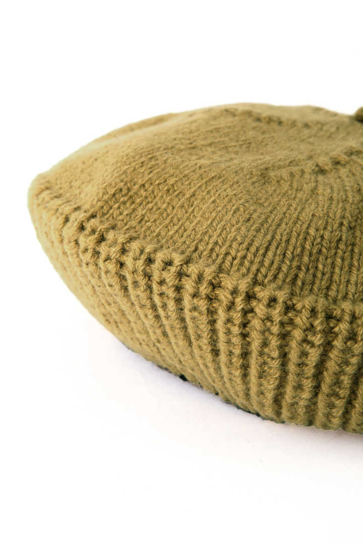 HAND KNIT ACC