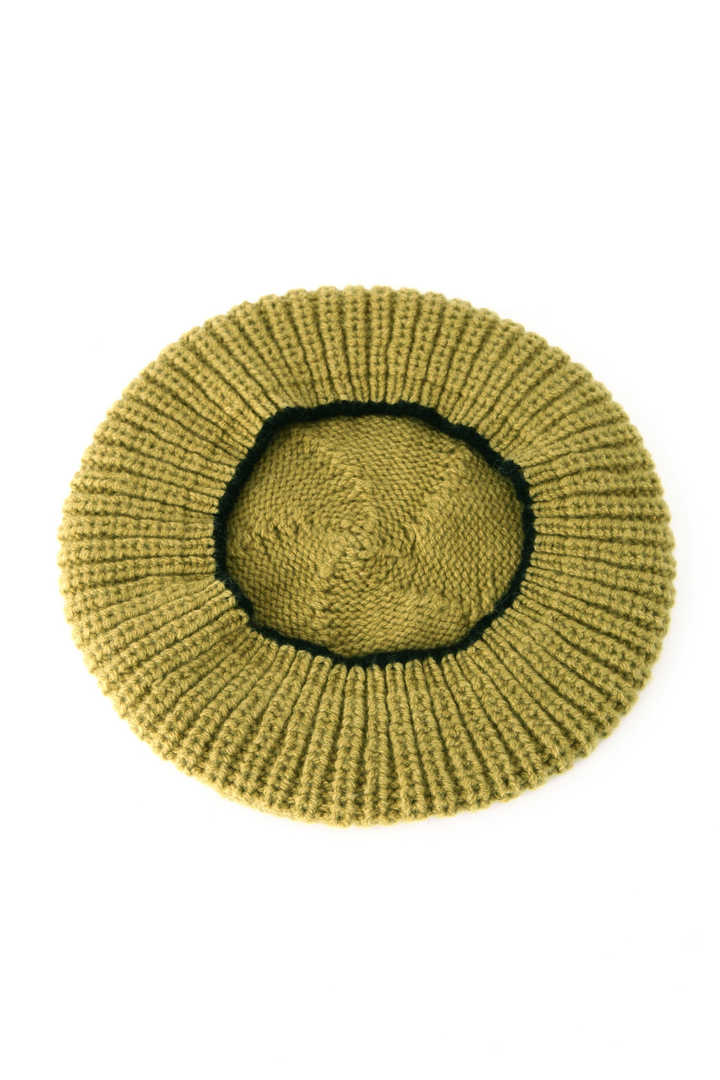 HAND KNIT ACC
