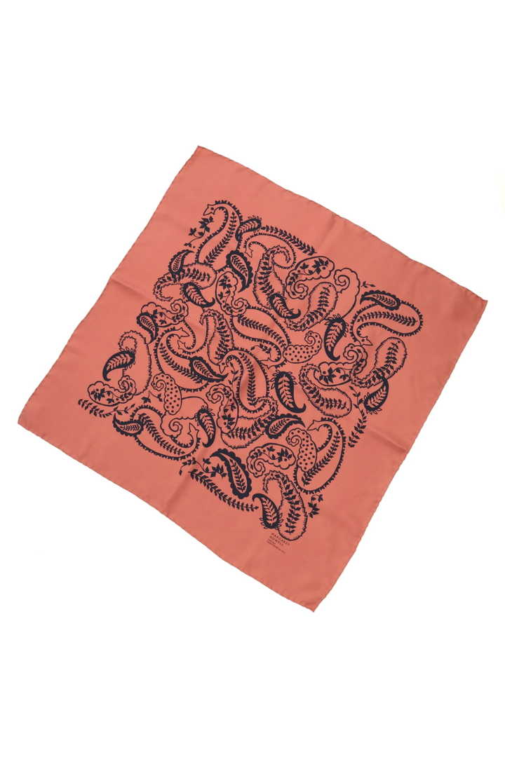 OVERSIZED BANDANA