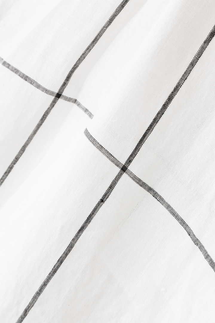 LARGE WINDOWPANE LINEN