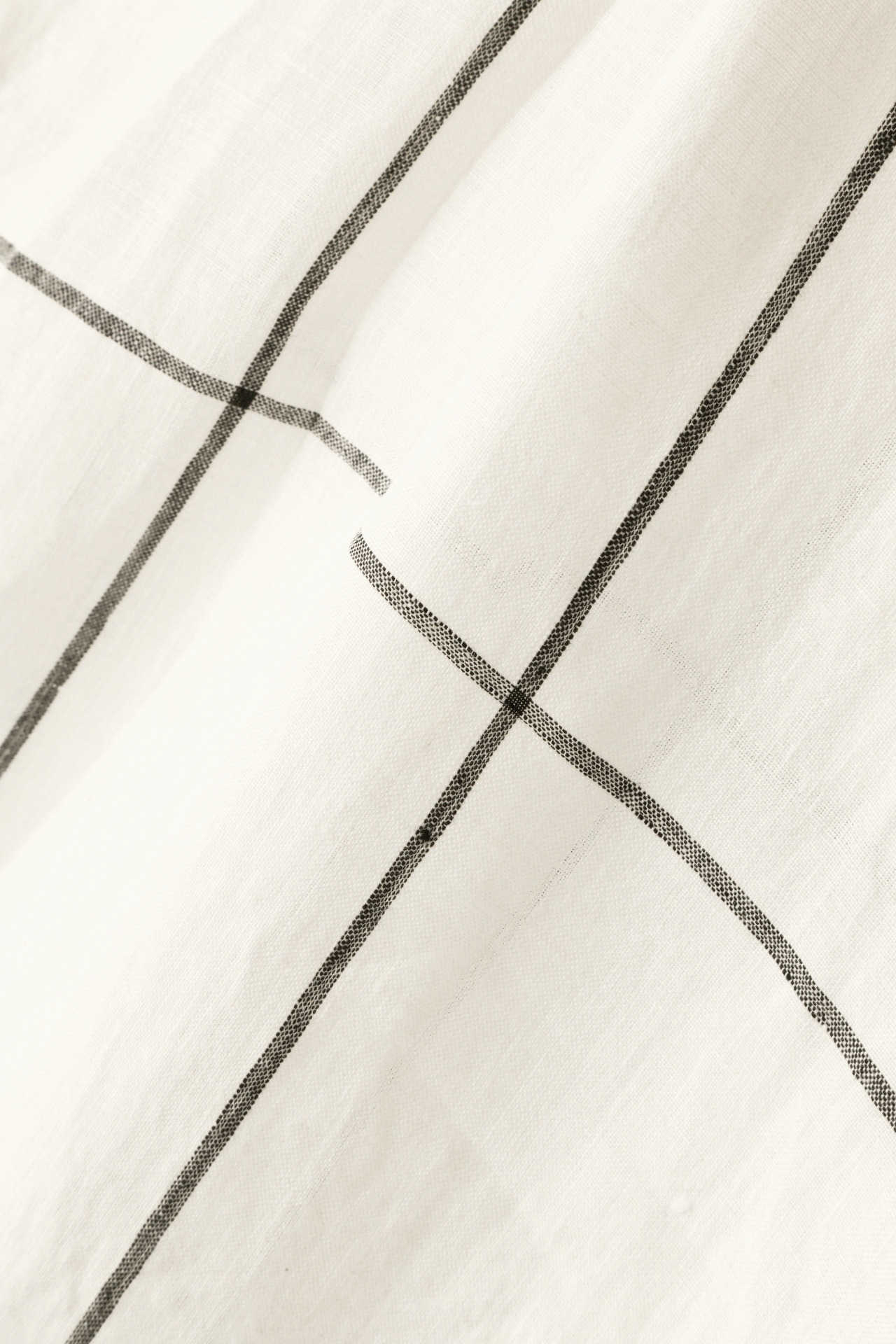 LARGE WINDOWPANE LINEN