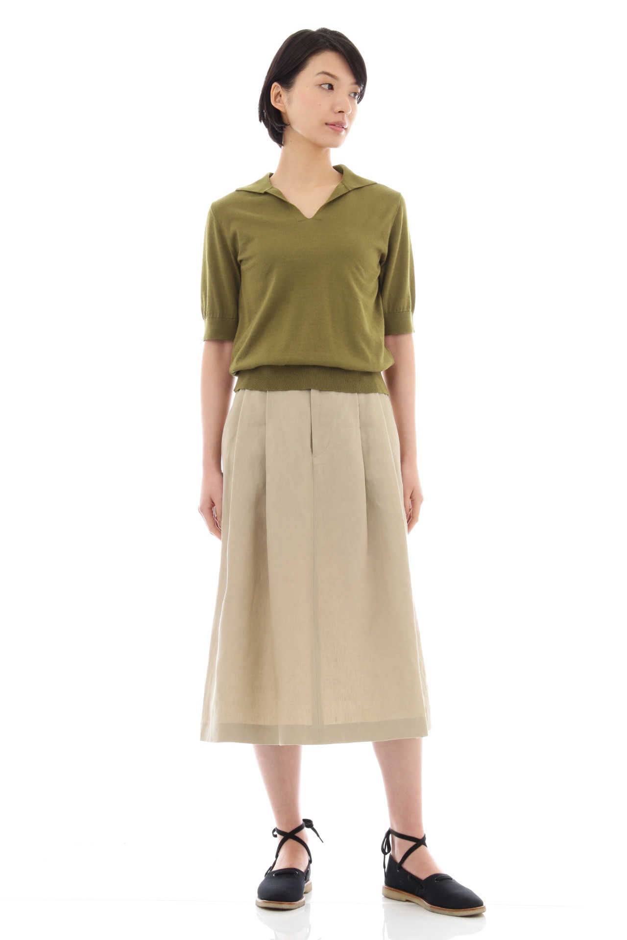 PLAIN OPEN COLLAR JUMPER