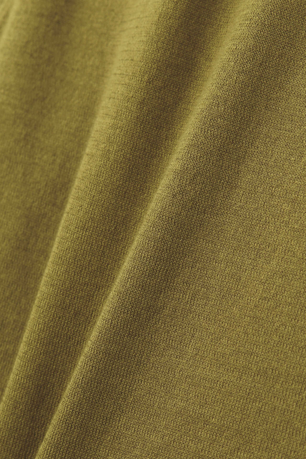 PLAIN OPEN COLLAR JUMPER