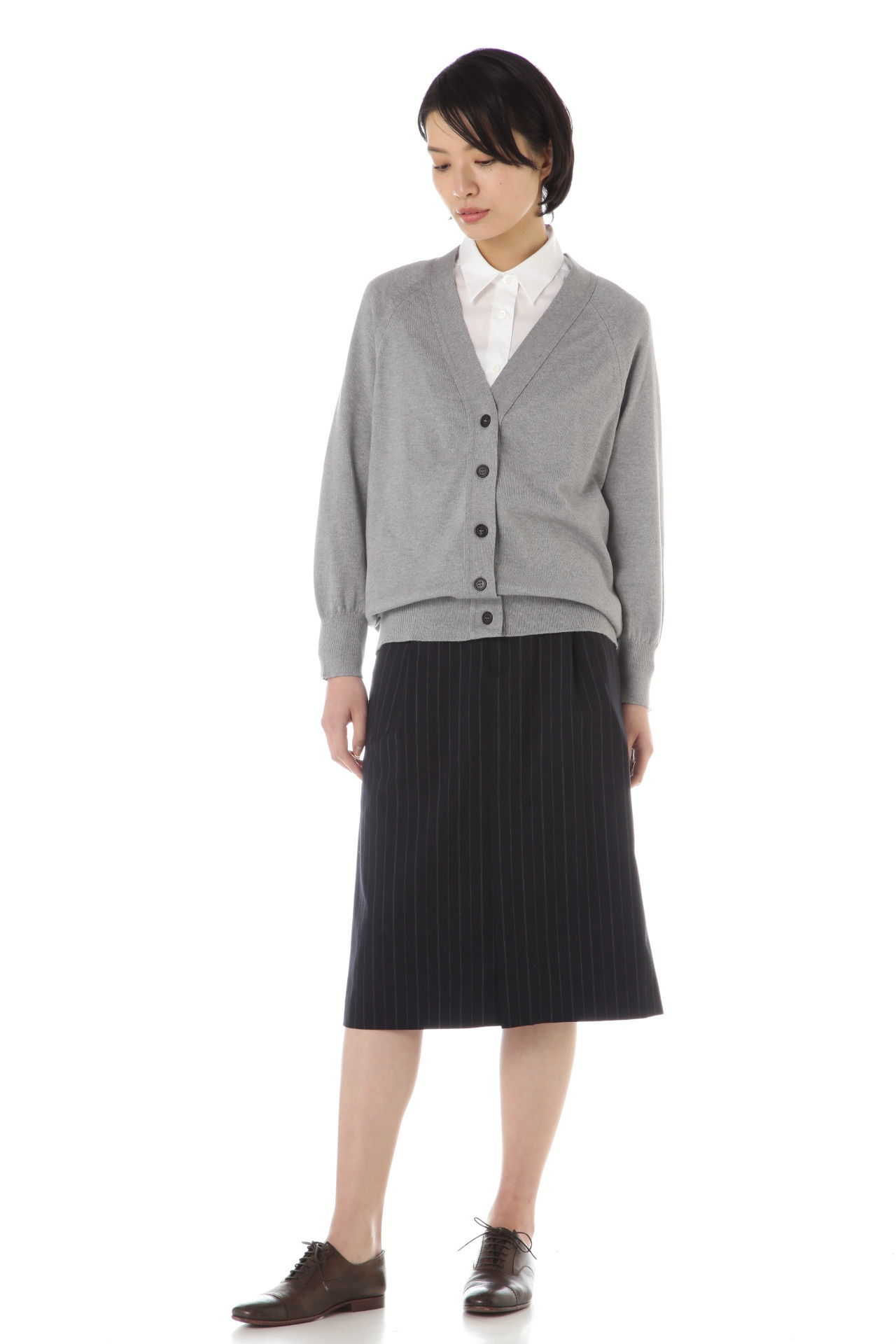 RELAXED V NECK CARDIGAN