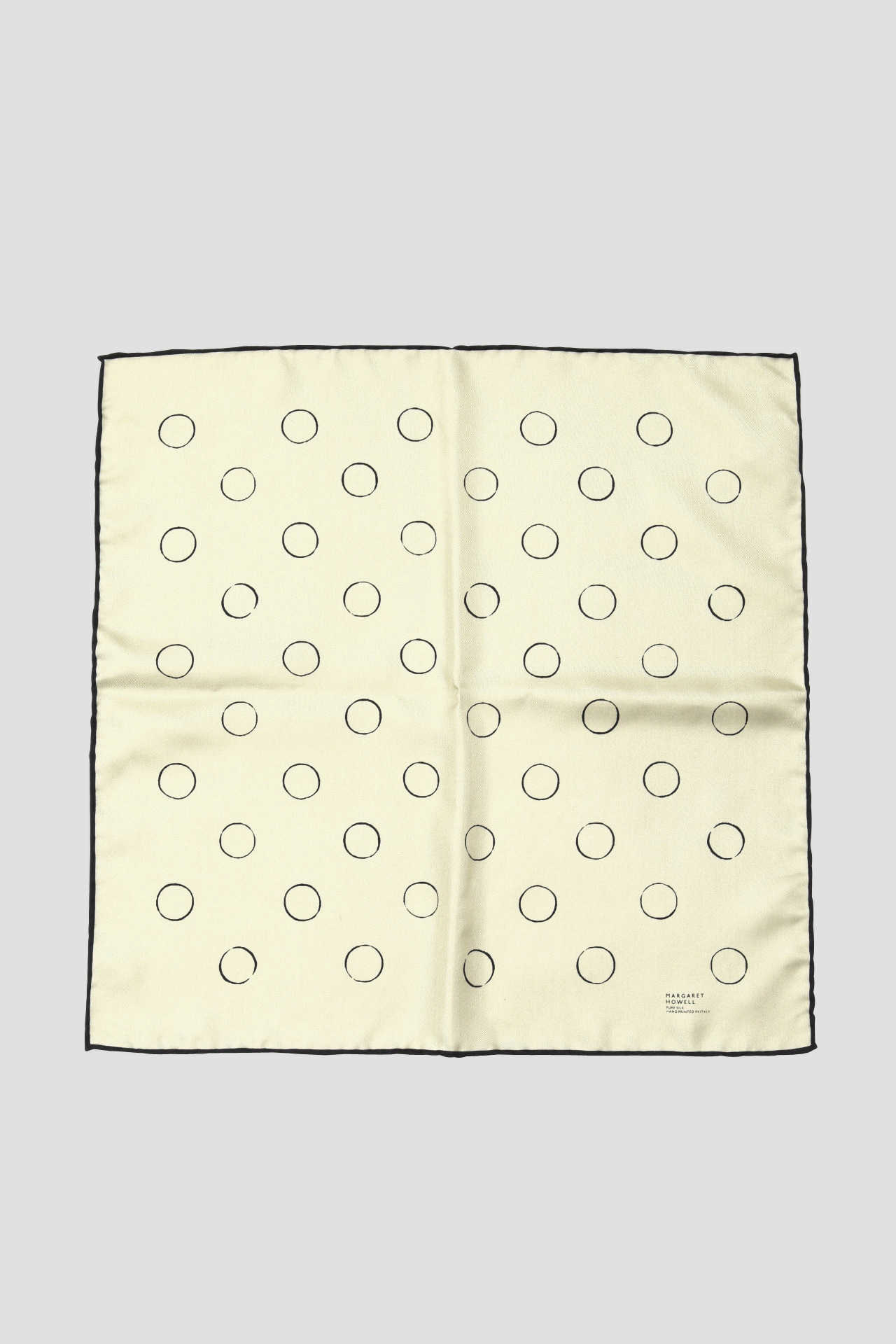 OUTLINE SPOT SCARF