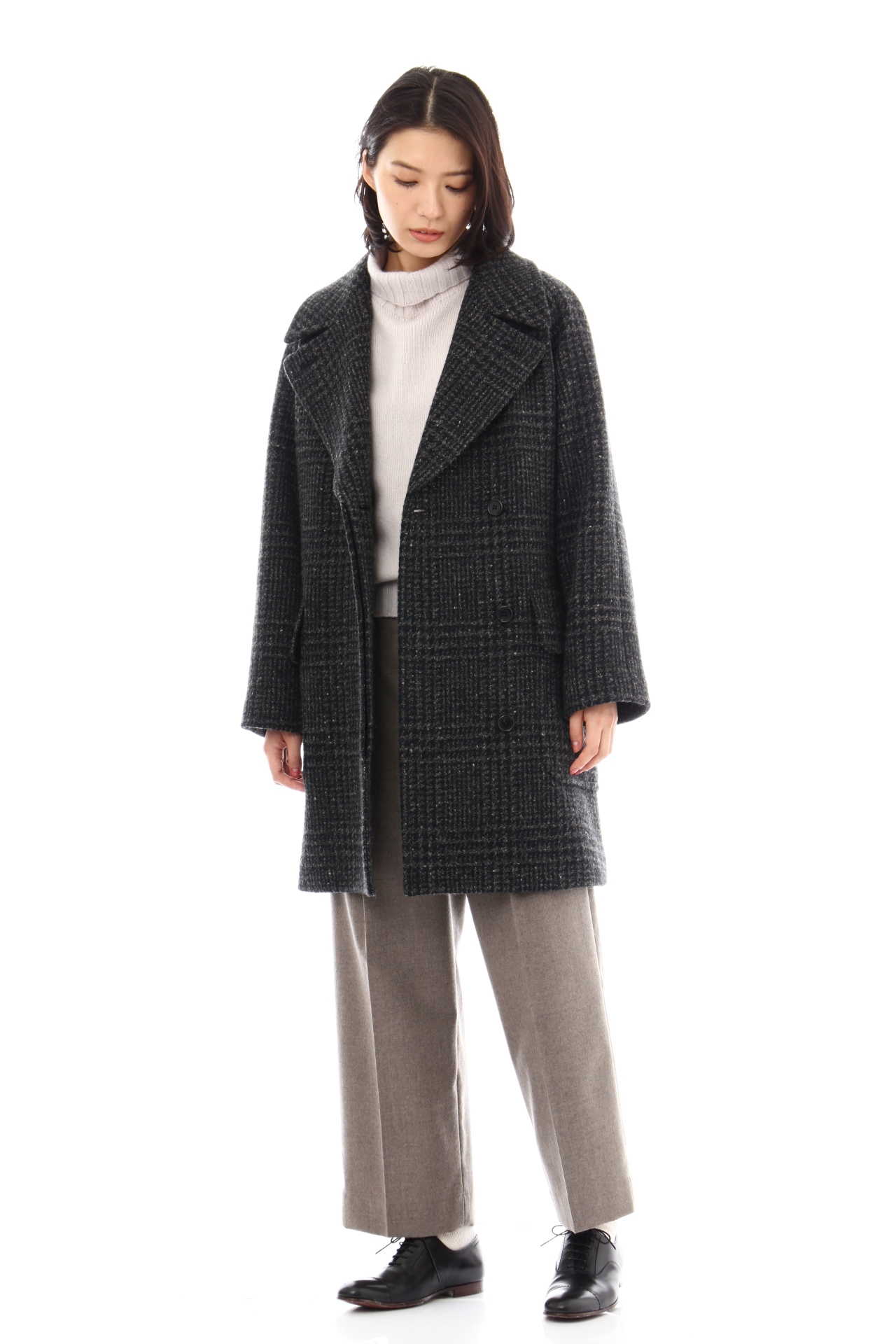 LARGE PRINCE OF WALES WOOL COATING6