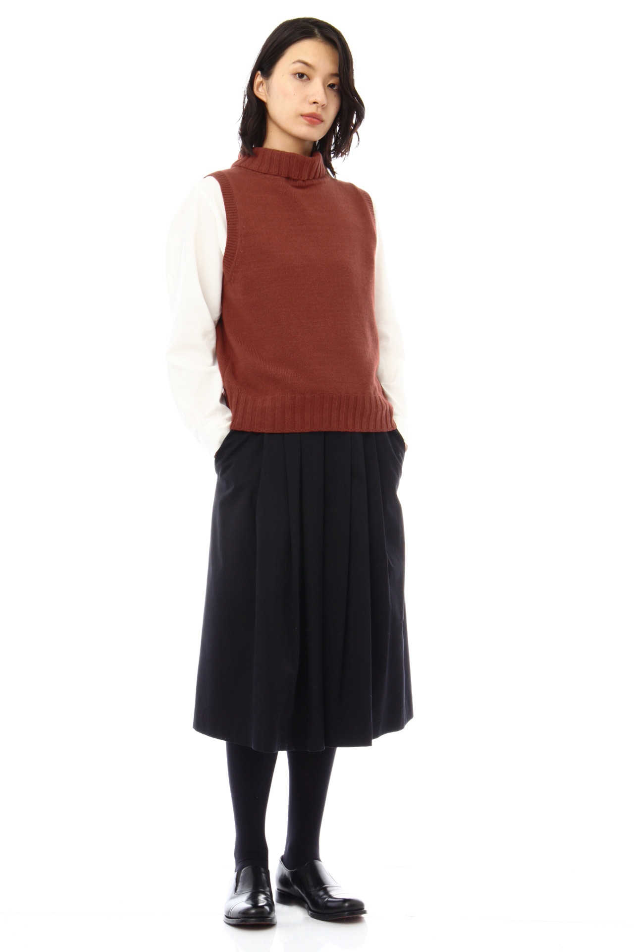 SLEEVELESS TURTLENECK8