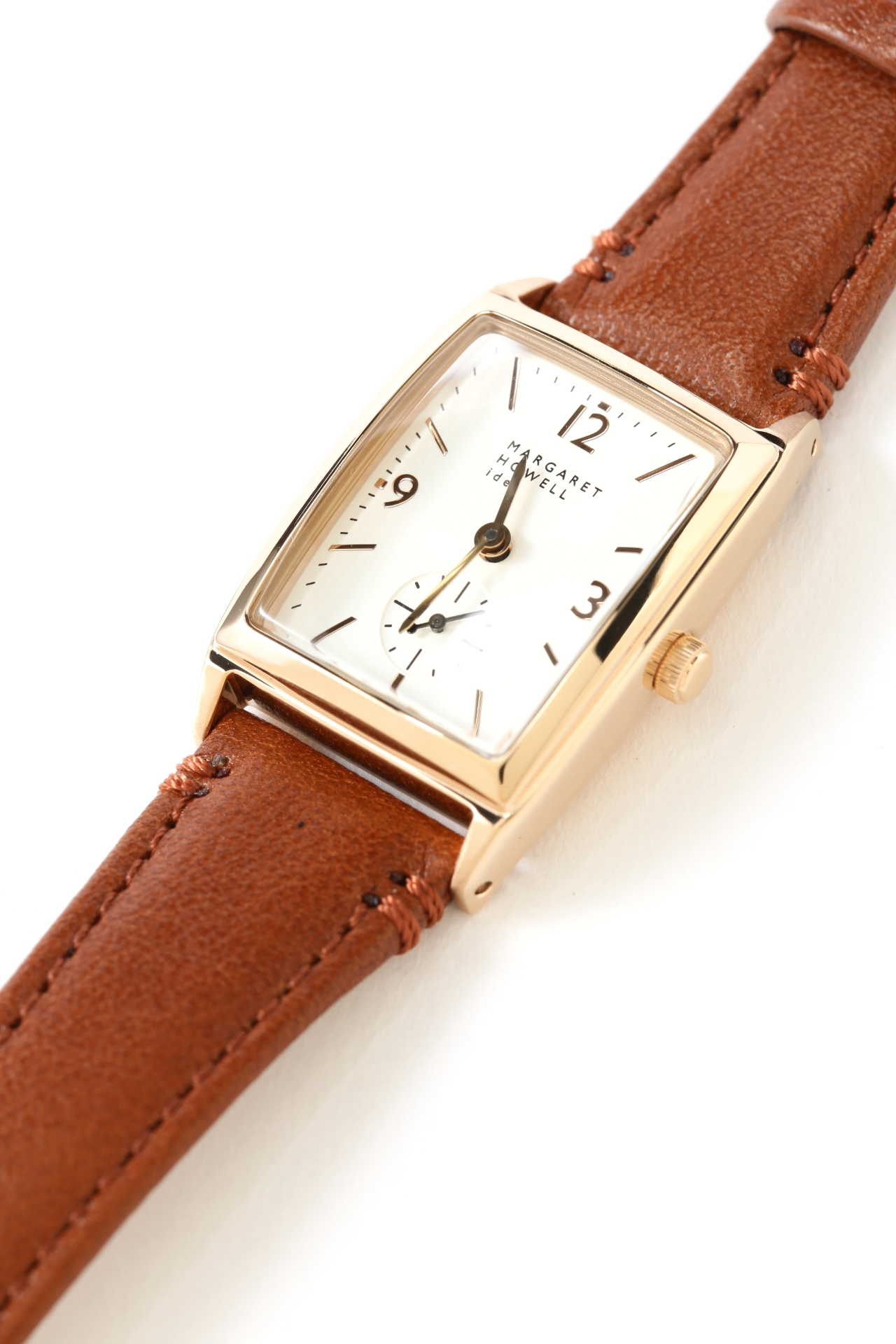 MASCULINE RECTANGULAR WATCH3