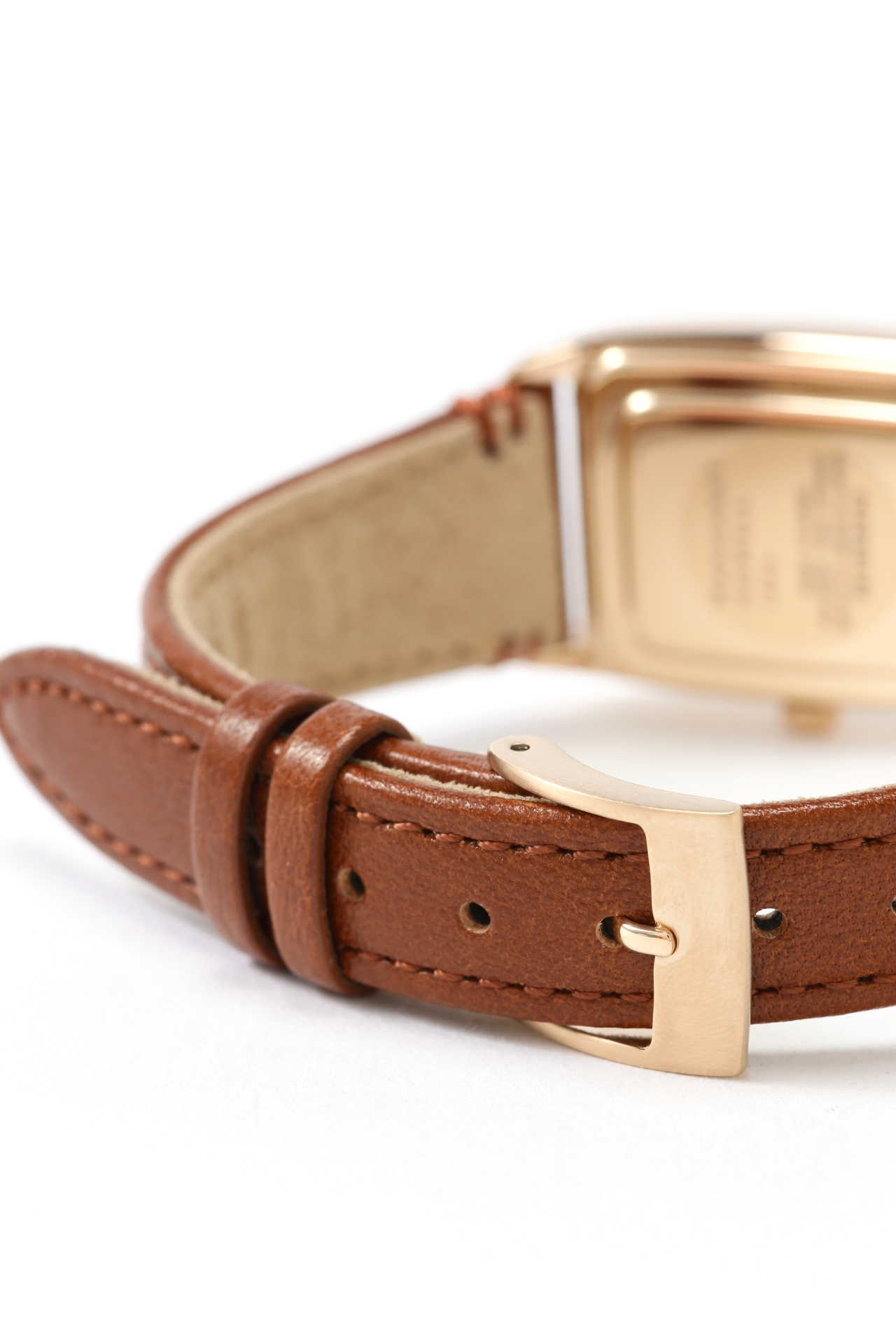 MASCULINE RECTANGULAR WATCH4