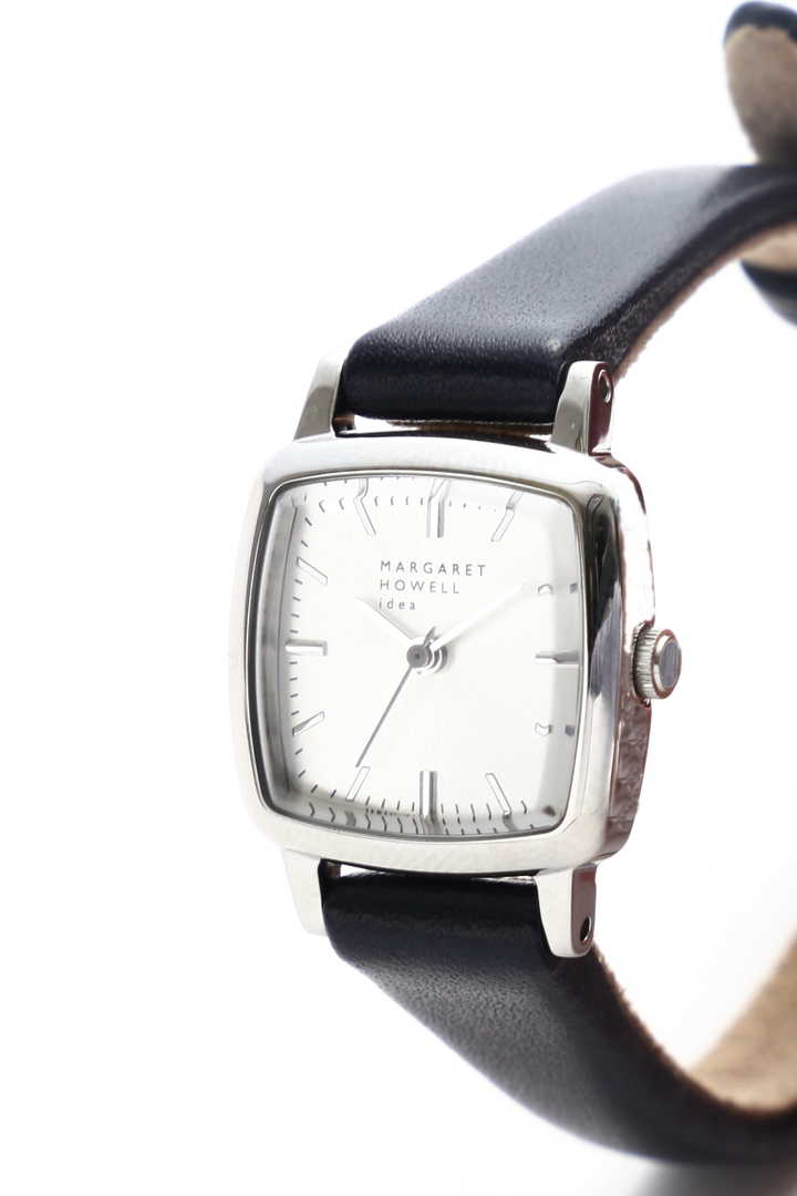 SQUARE & LEATHER STRAP3
