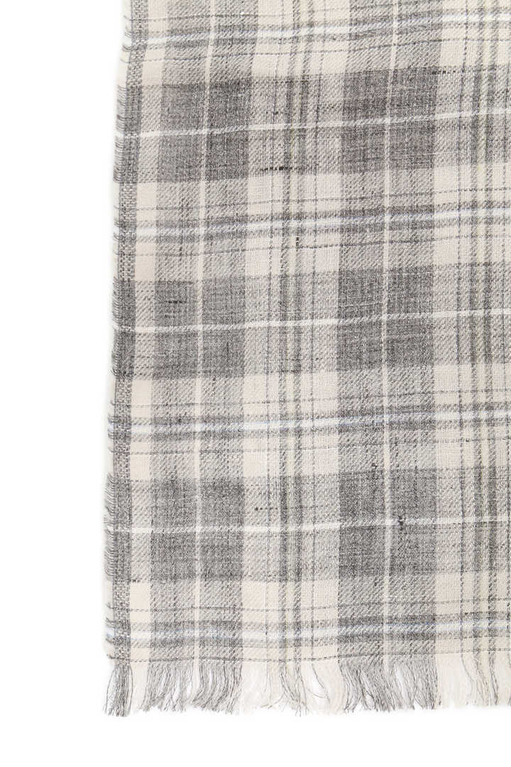 GREY CHECK LINEN SCARF2