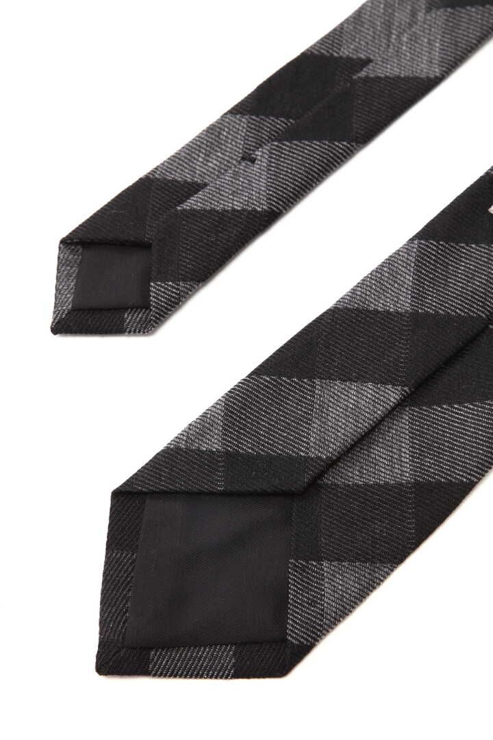 OVERSIZED GINGHAM TIE4