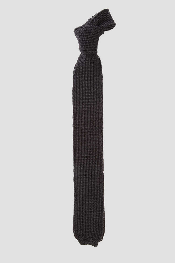 UNPRESSED KNITTED TIE1