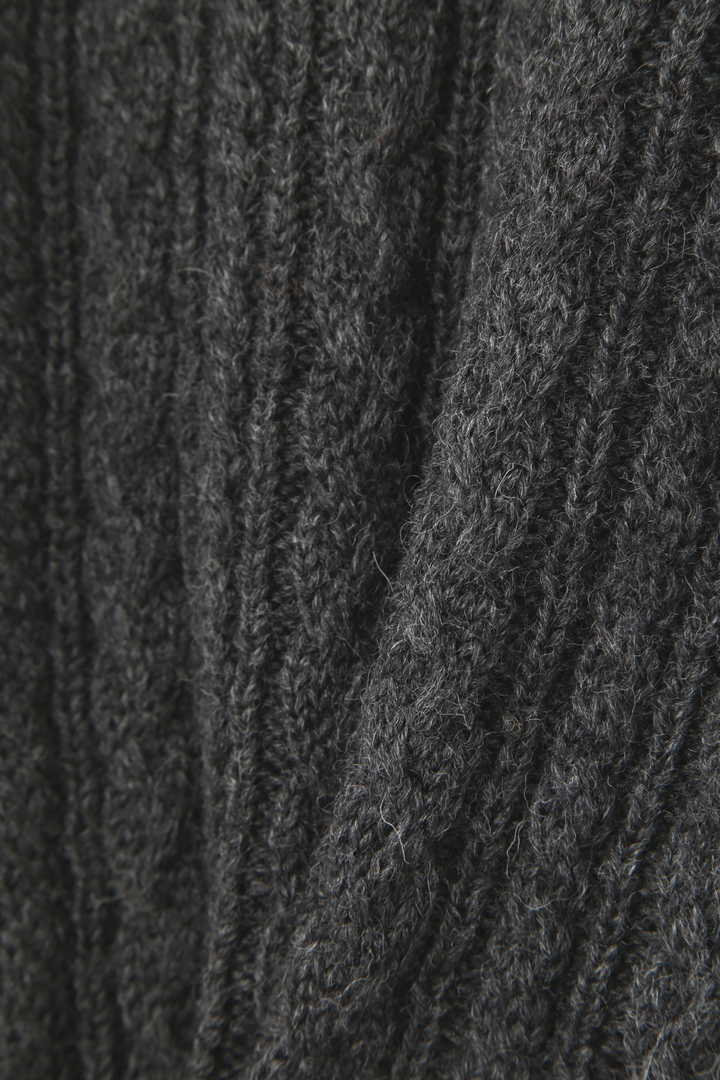 CABLE CREW NECK