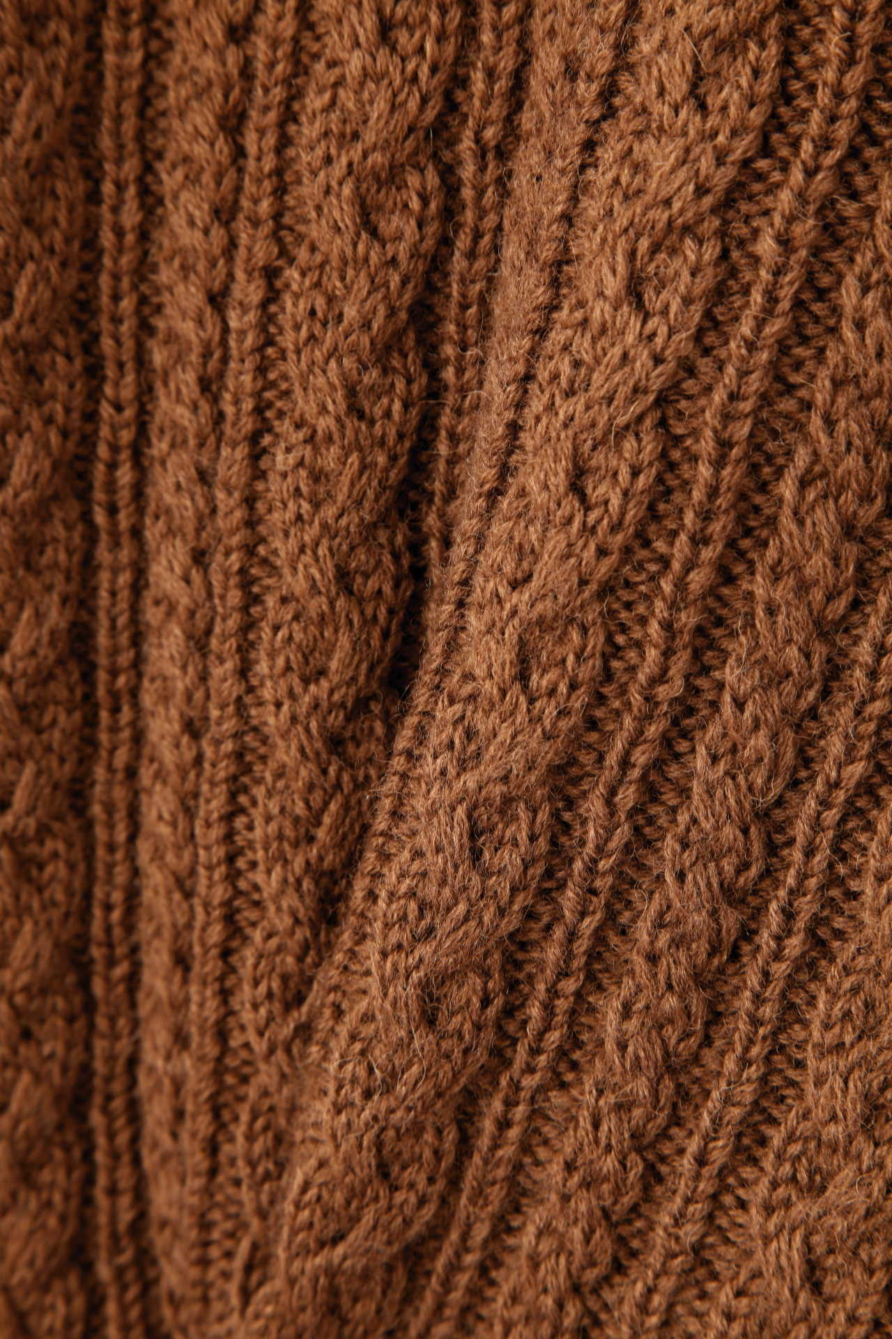 CABLE CREW NECK