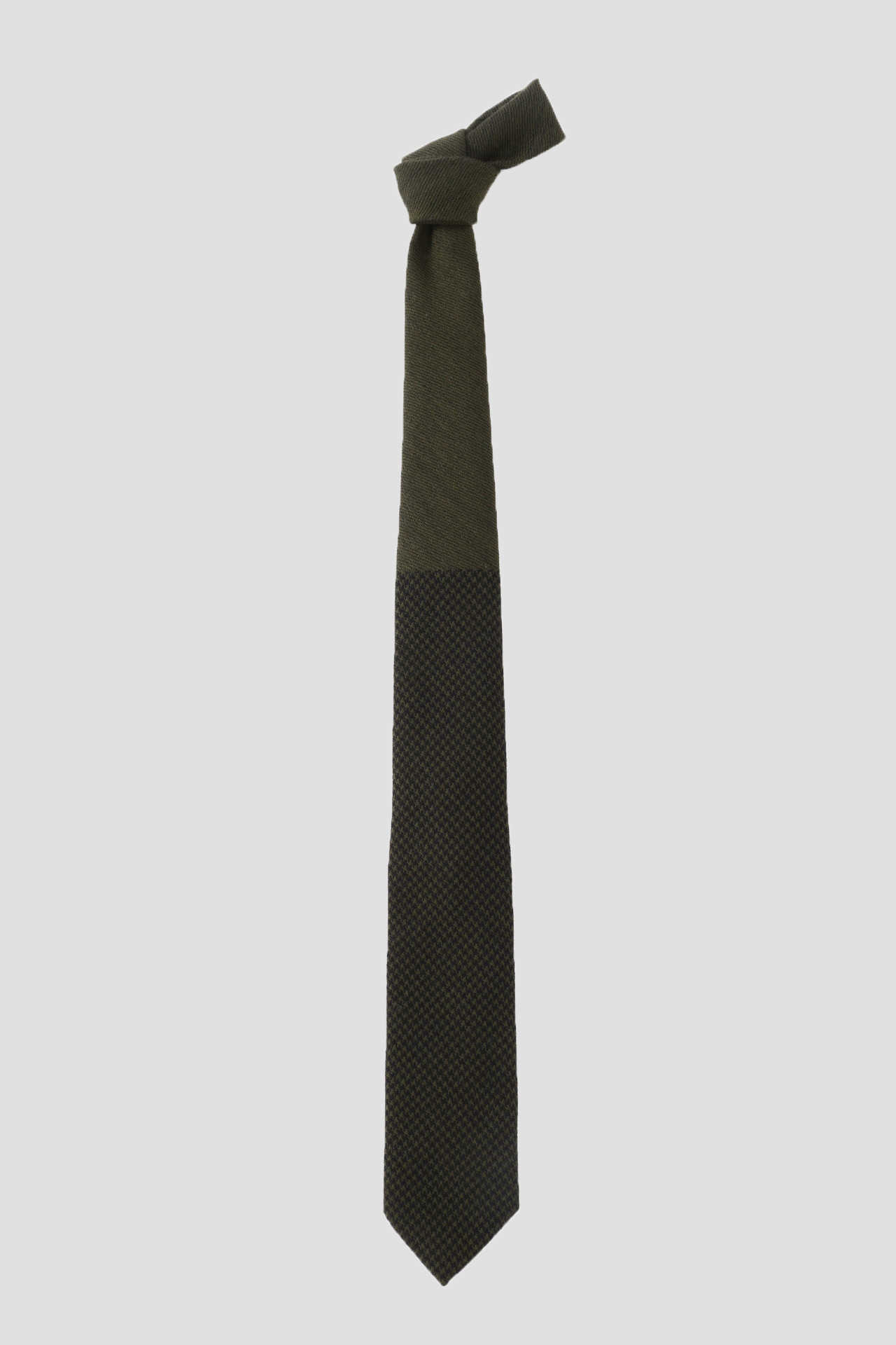 DOGTOOTH BLOCK TIE