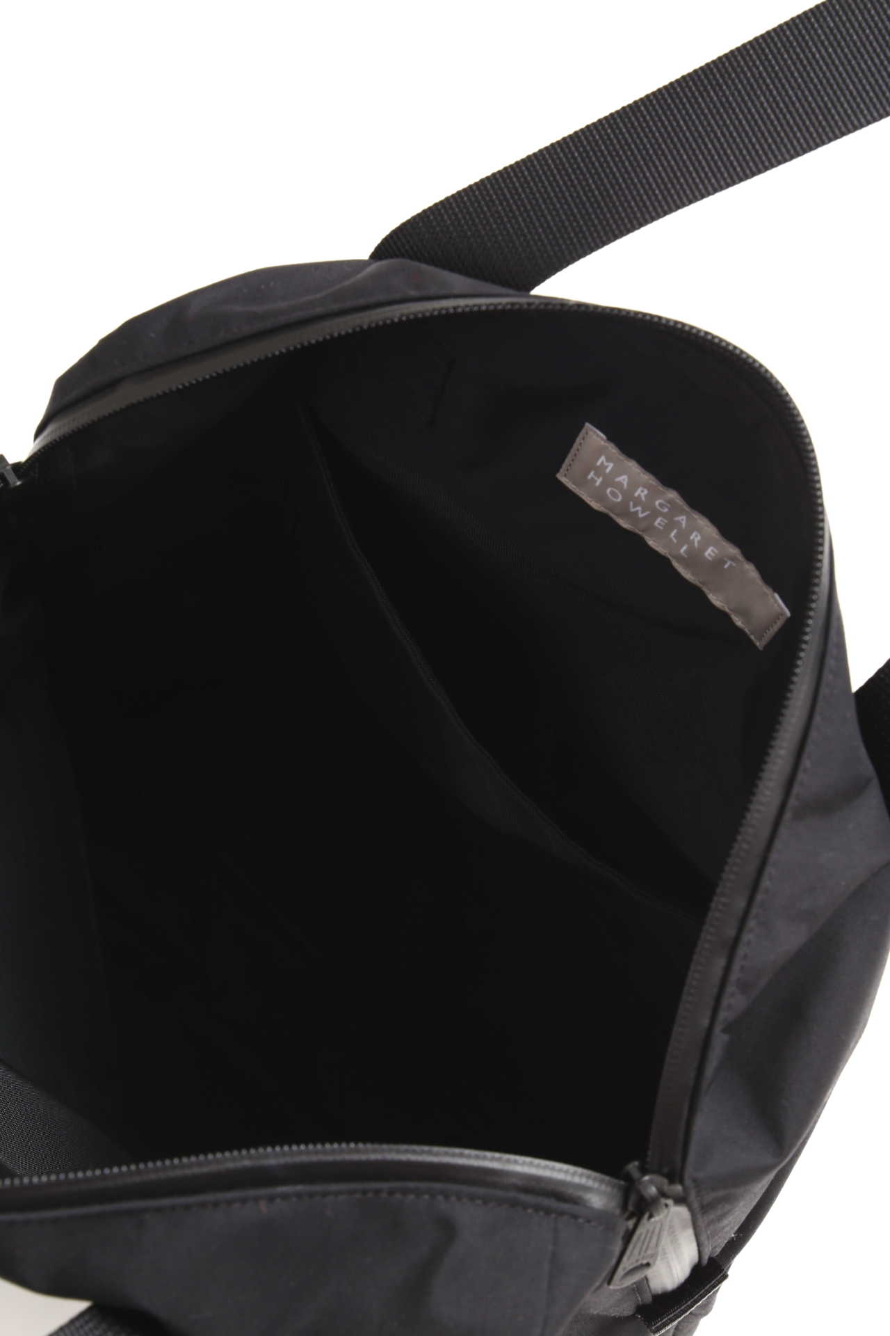 PERFORMANCE NYLON8