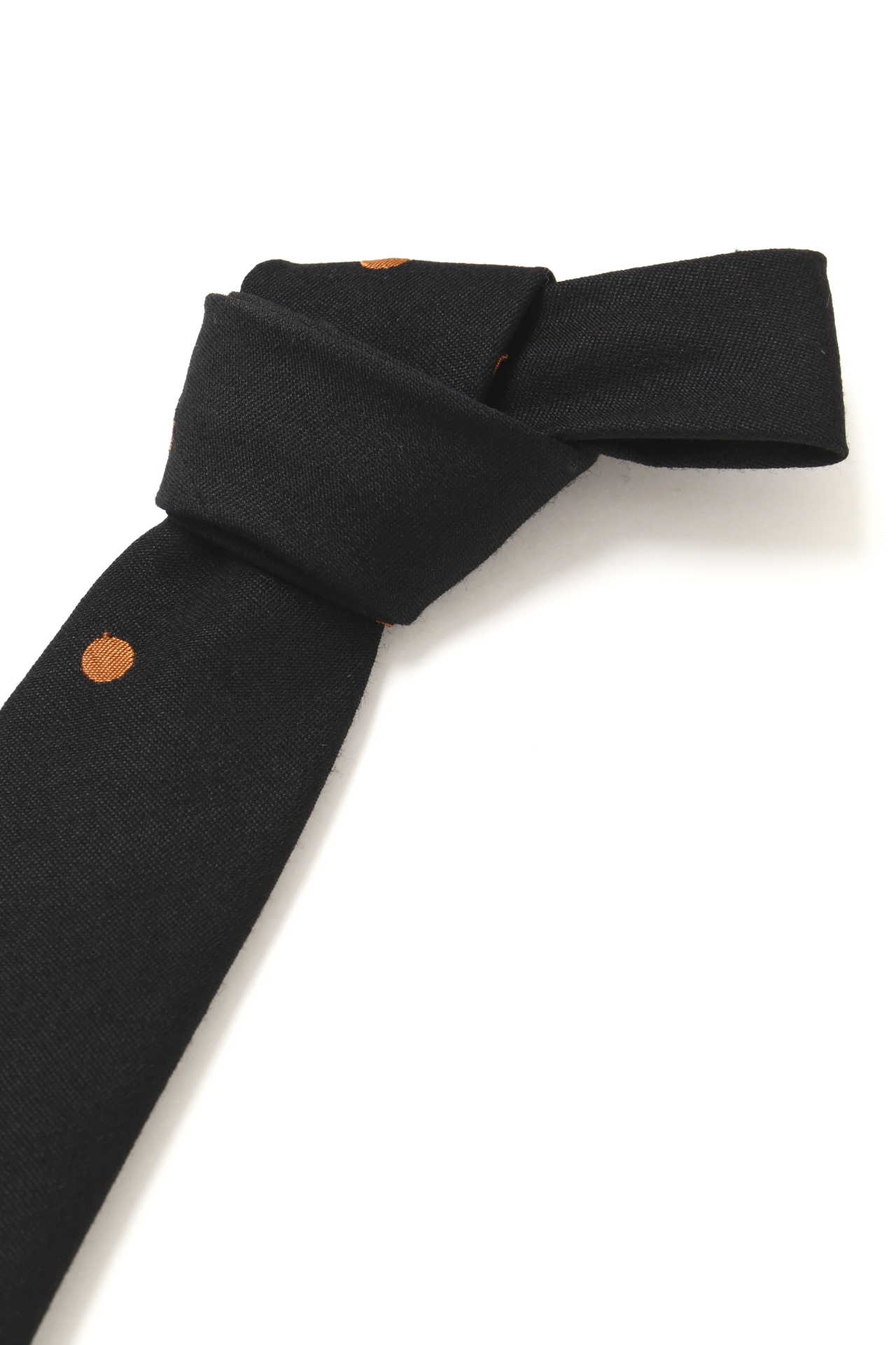 RANDOM SPOT TIE3