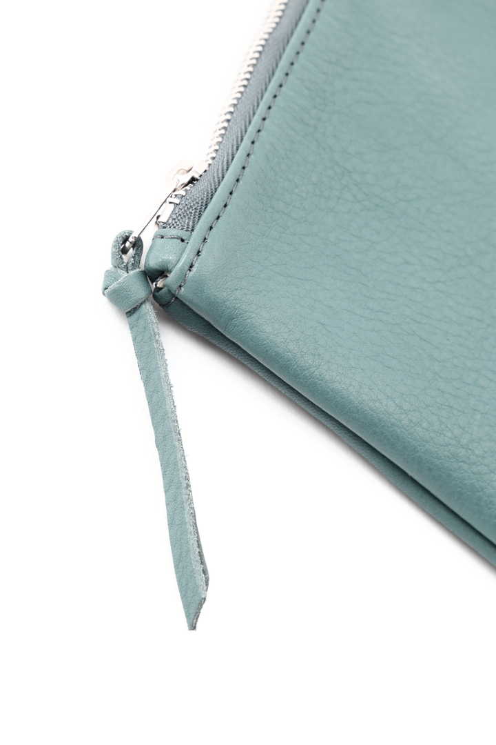 LEATHER ACCESSORIES4