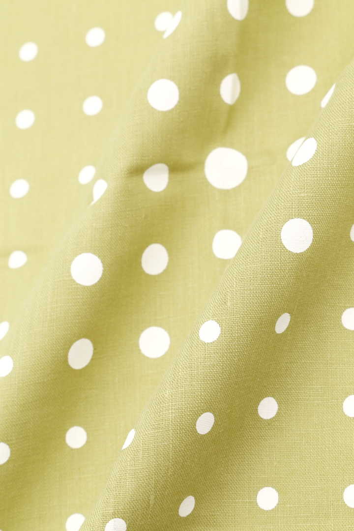 TINY SPOT HANKY3