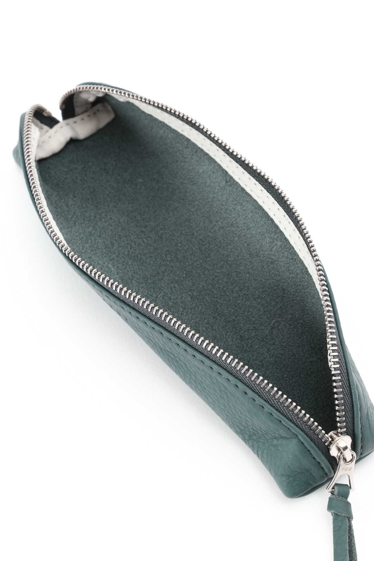 LEATHER ACCESSORIES4