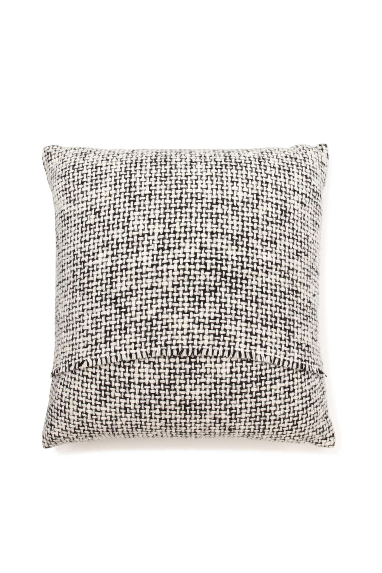 MT MENDED TWEED CUSHION2