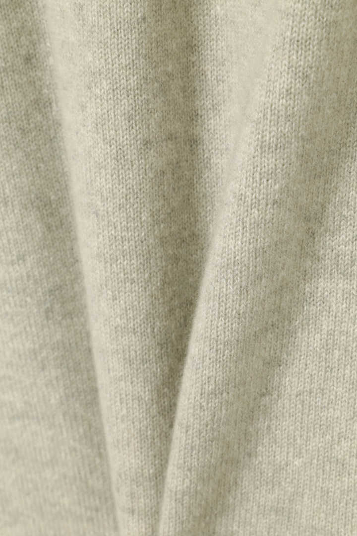 FINE CASHMERE GOWN5