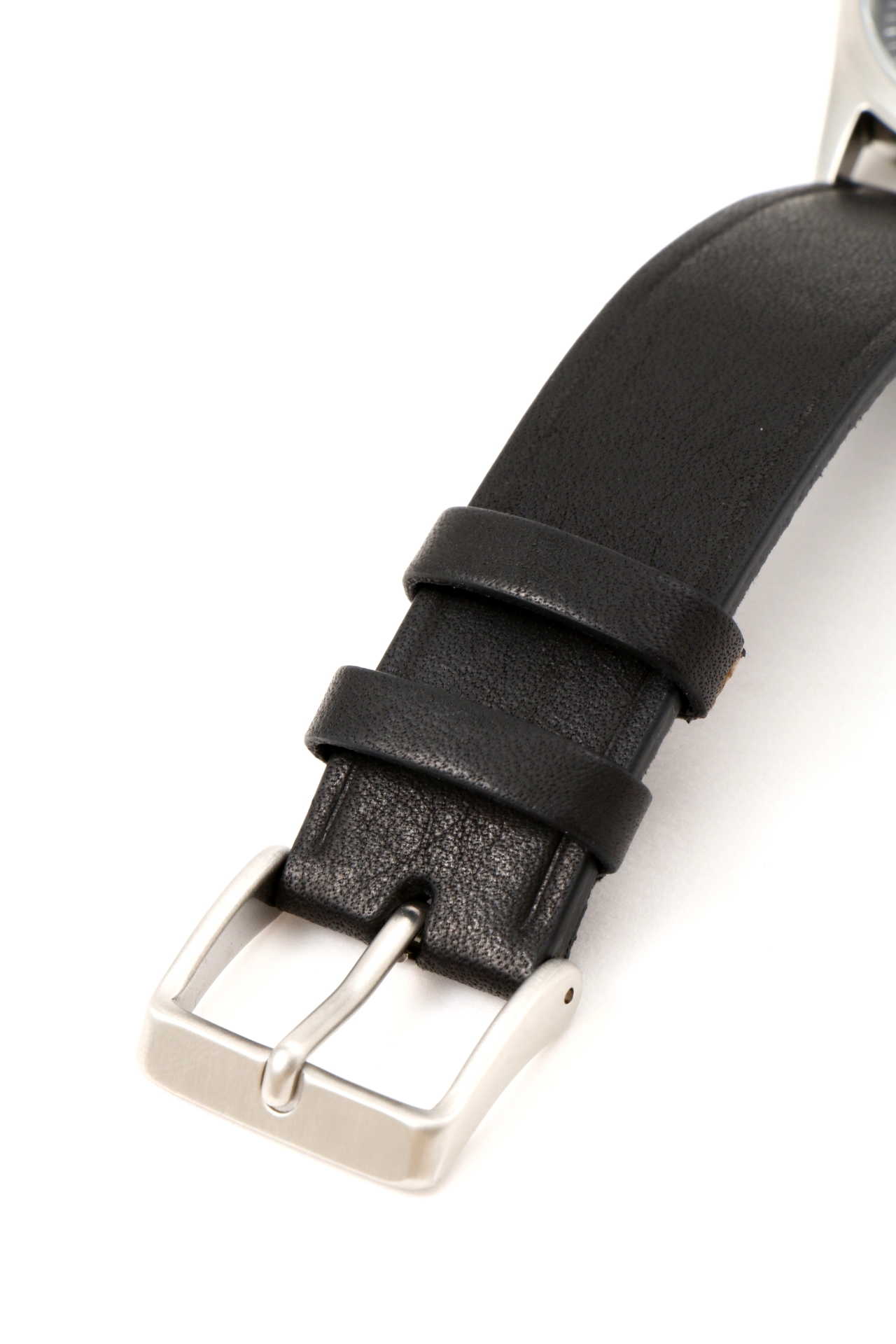 LEATHER STRAP WATCH4