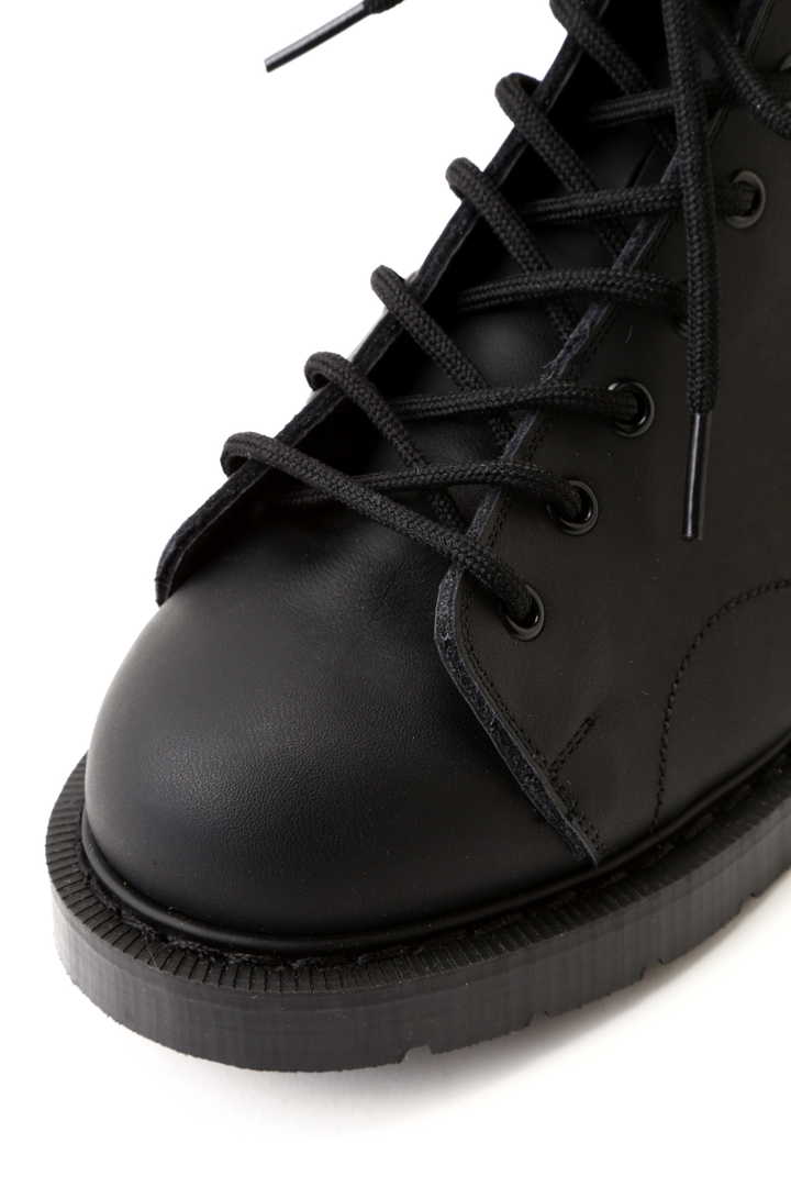 HEAVY LEATHER