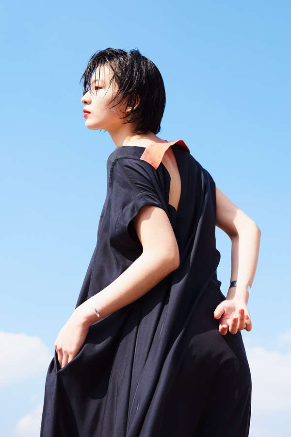 Mici バックオープンワンピース ブラック カーキ 公式通販 レディースファッションのrose Bud Online Store