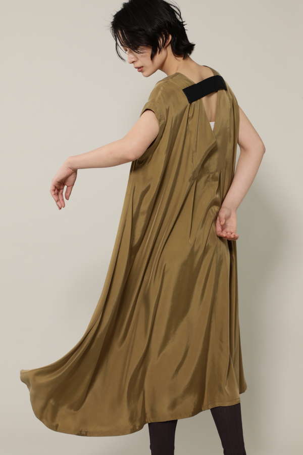 Mici バックオープンワンピース ブラック カーキ 公式通販 レディースファッションのrose Bud Online Store