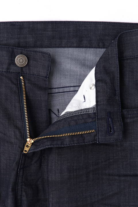 Zero By Tornado Mart ハイパーデニムクロップドパンツ 商品詳細 スピックインターナショナル公式通販サイト Spic International Online Store
