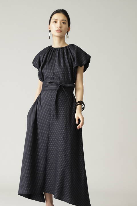 ピンストライプバイアスフレアーワンピース